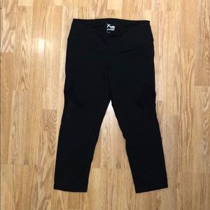 Cropped leggings - size medium
